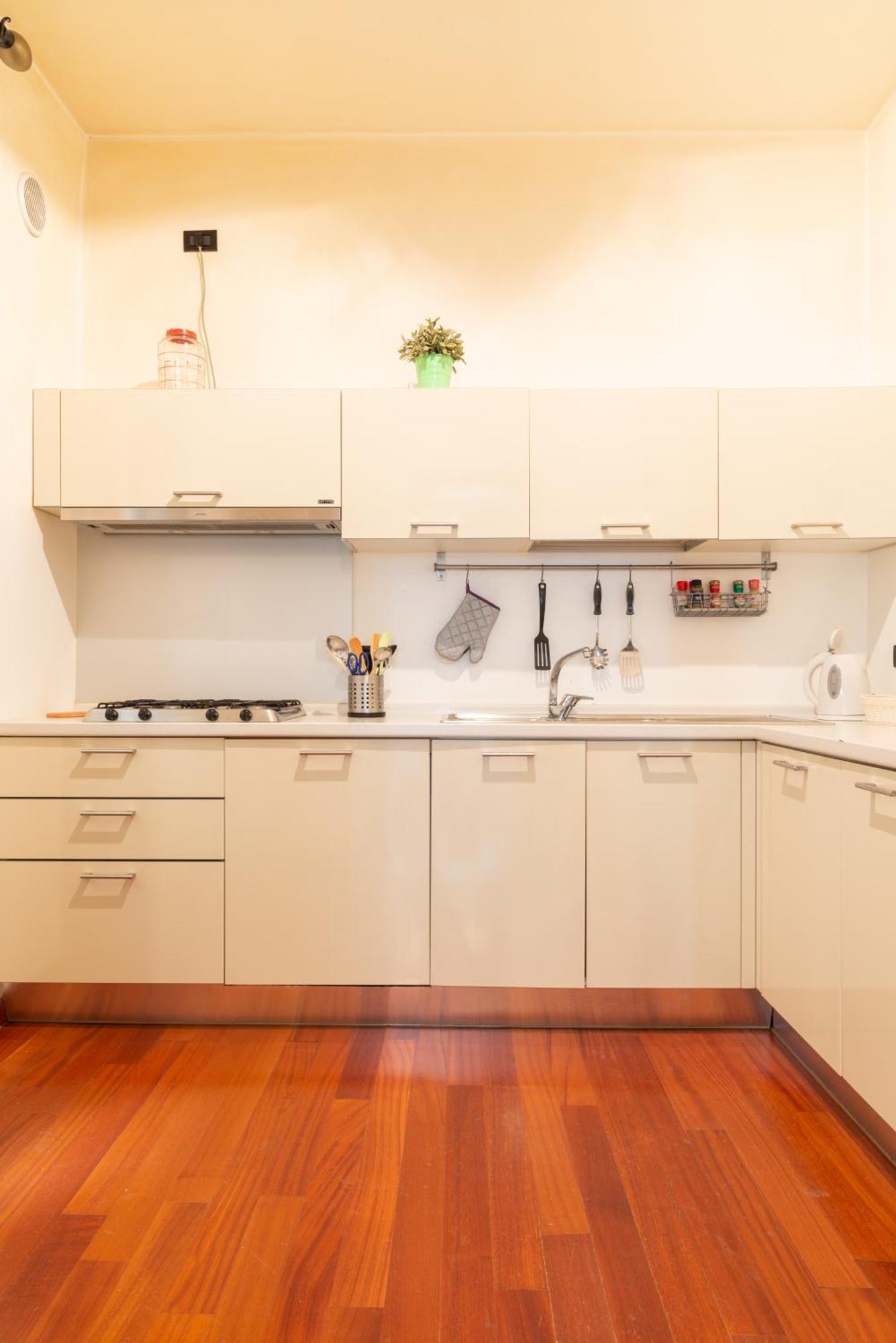 Suite Amendola-Luxury Apartment Бари Екстериор снимка