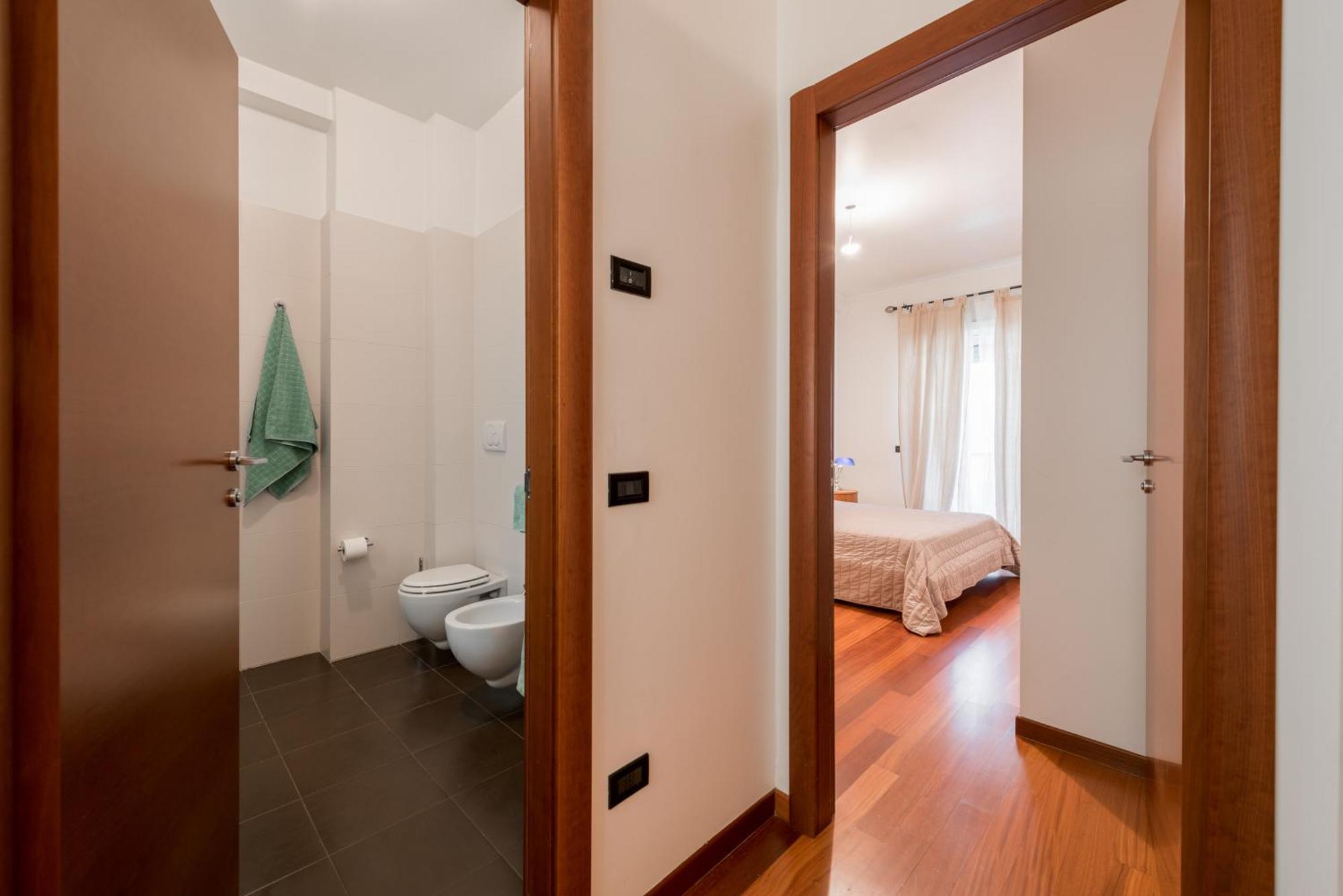 Suite Amendola-Luxury Apartment Бари Екстериор снимка